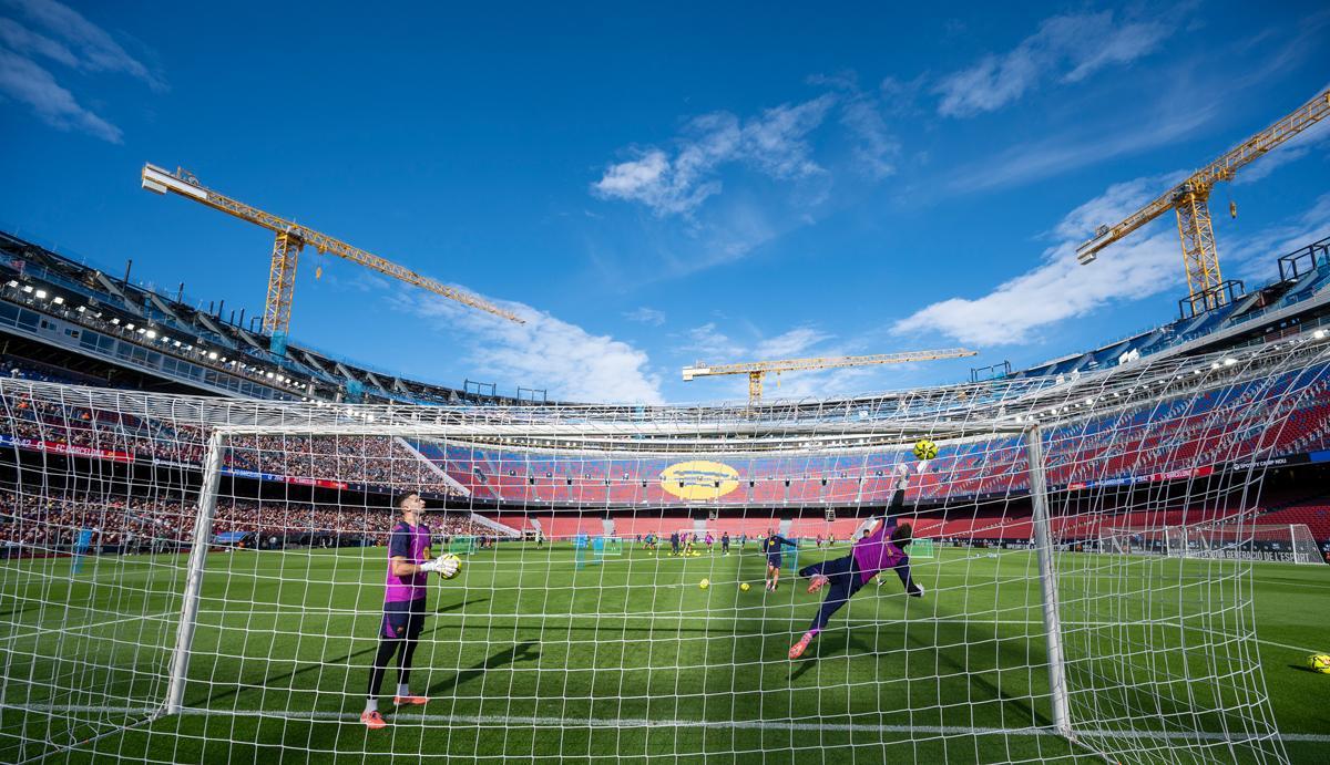 Primer entreno del Barça en el renovado Camp Nou