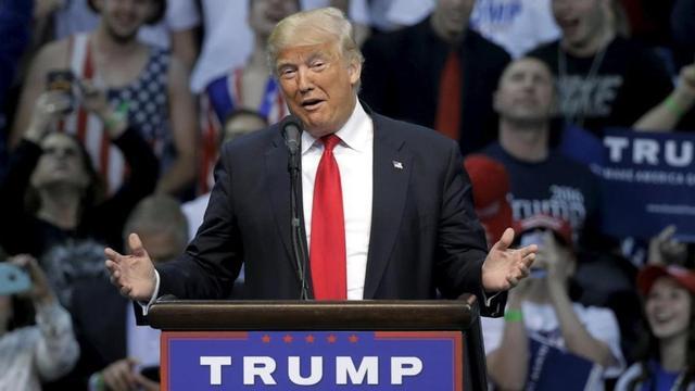 Trump habla durante un mitin en Wiles-Barre (Pensilvania), el 25 de abril.