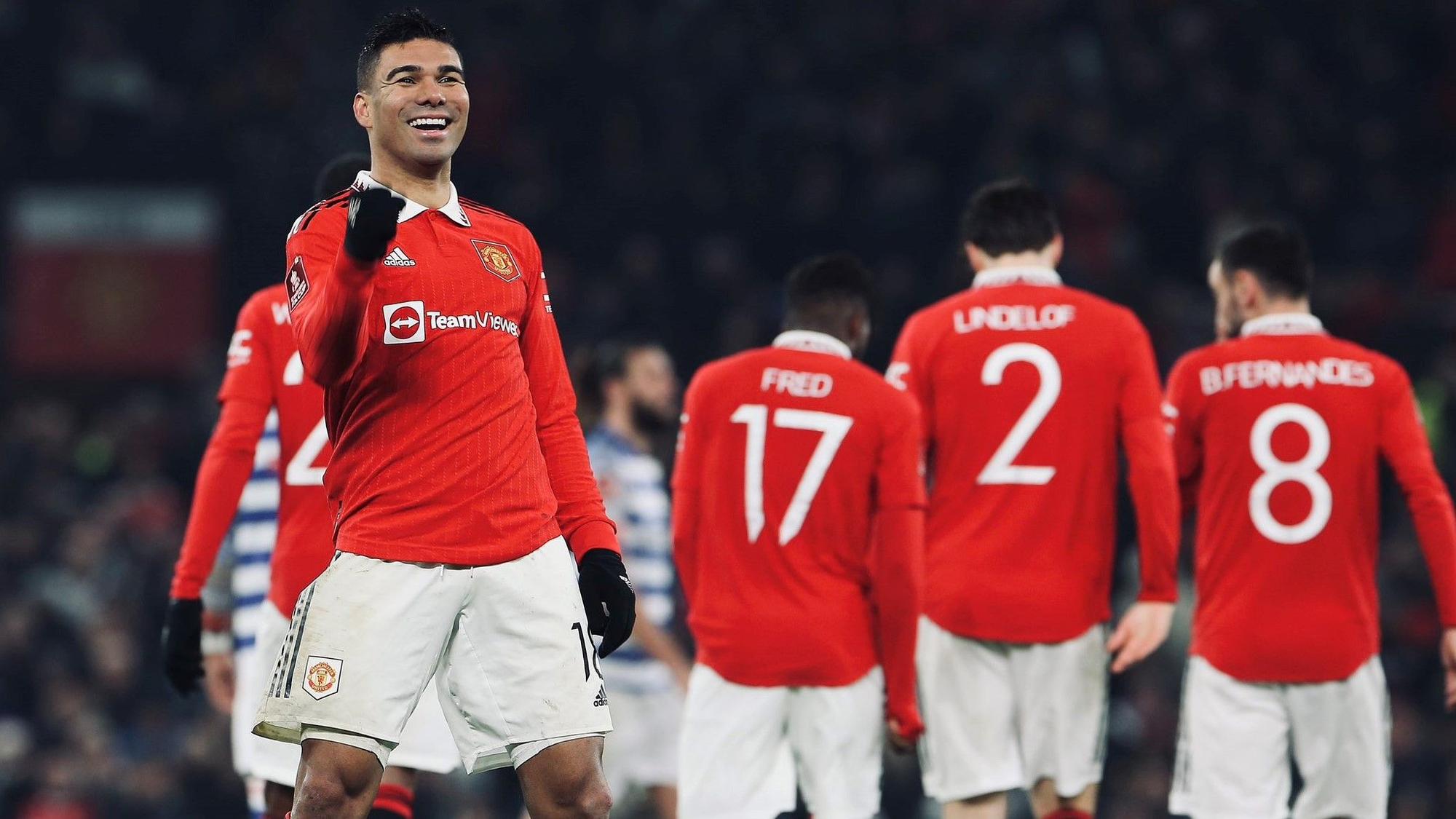 Casemiro celebra uno de sus goles.