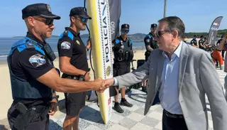 Vigo activa un servicio de 130 efectivos para auxiliar en los arenales