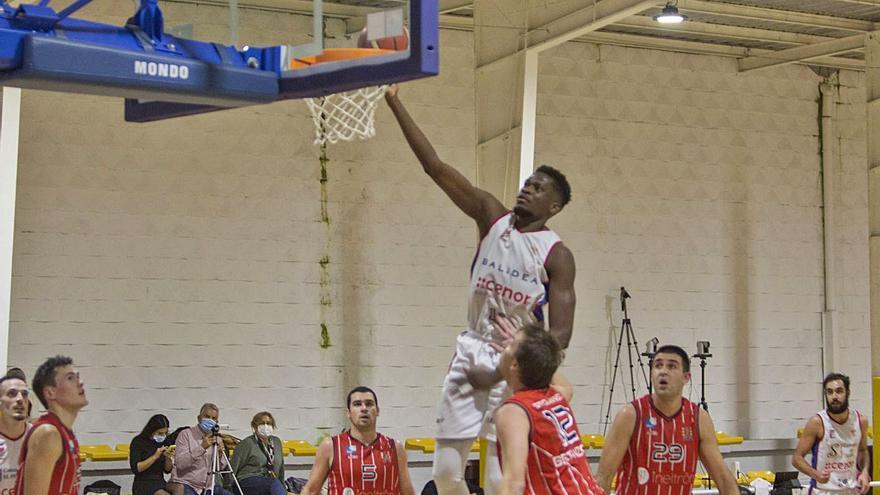 El Obradoiro-Silleda comienza la temporada con una victoria