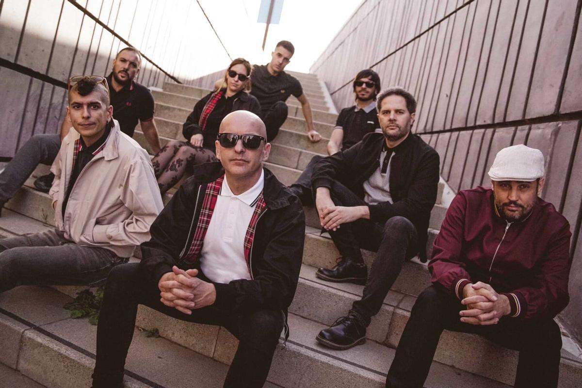 La Sala Marearock celebra tres años en su nueva ubicación con Juantxo Skalari.