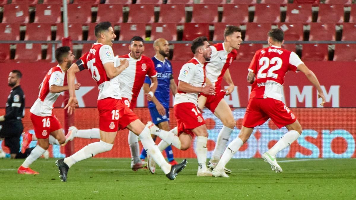 El Girona se volvió loco tras el gol de Monchu