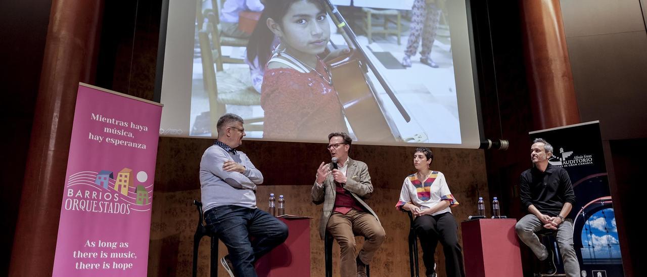 José Brito, Tilman Kuttenkeuler, Beatriz Álvarez y Óscar Muñoz, ayer, durante la presentación del montaje.