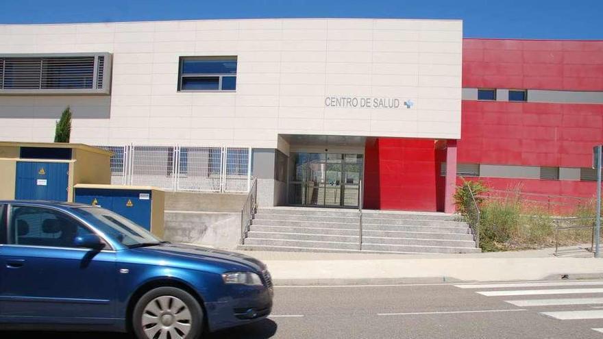 La Junta cubre una de las plazas de médico vacantes en Sanabria