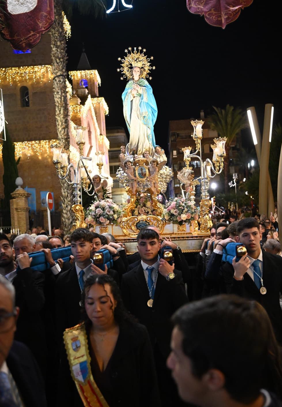 Así ha sido la procesión de La Purísima por las calles de Torrevieja
