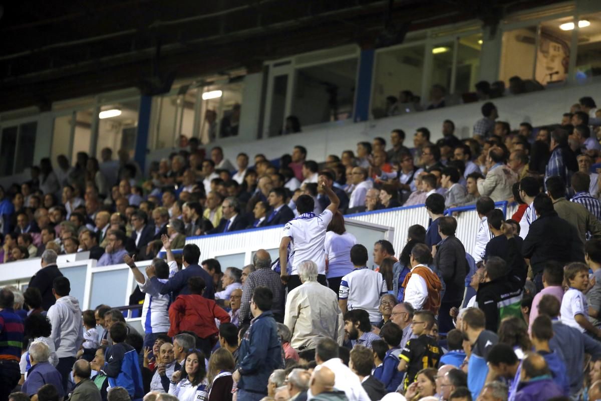 Las mejores imágenes del triunfo del Real Zaragoza sobre el Oviedo por 1-0