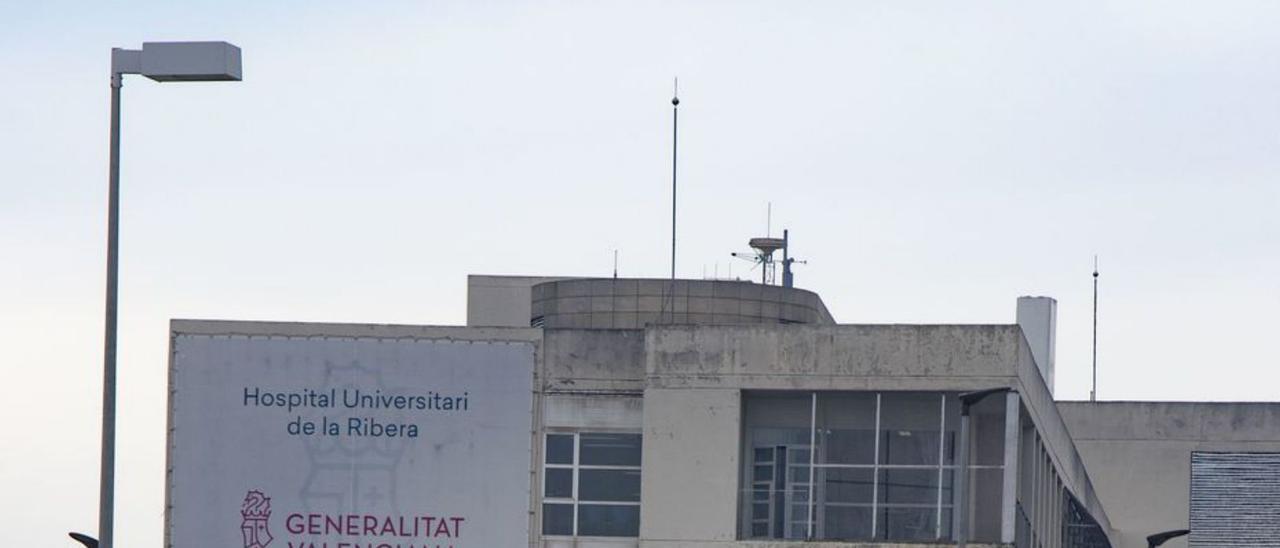 El Hospital de la Ribera, en una imagen de archivo. | PERALES IBORRA