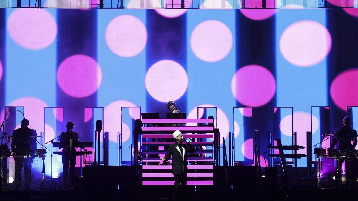 Pet Shop Boys durante su actuación, este viernes, en la edición lisboeta de Kalorama, idéntica a la de Madrid el sábado.