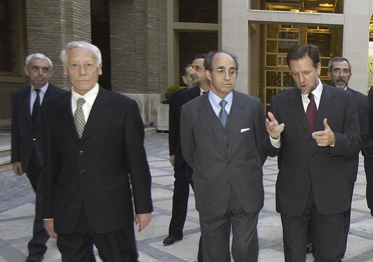 De Andrés, a la izquierda, junto Hipólito e Iglesias.