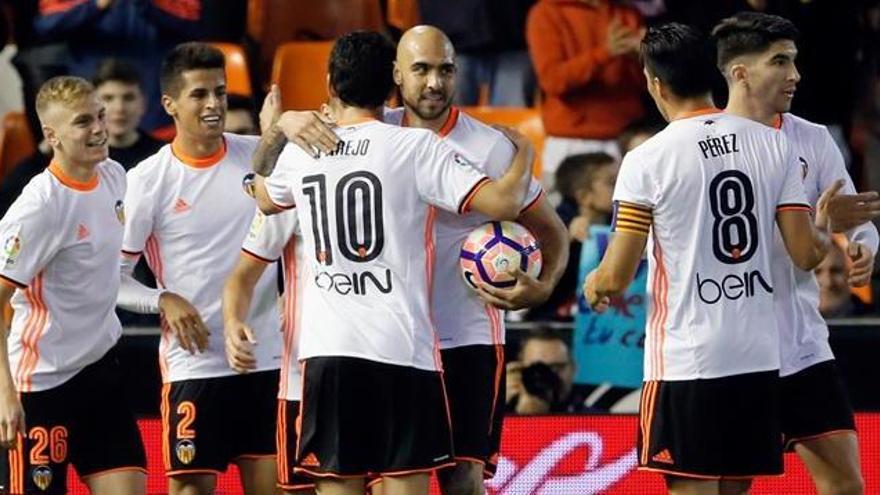 El Valencia remonta al Celta de Vigo.