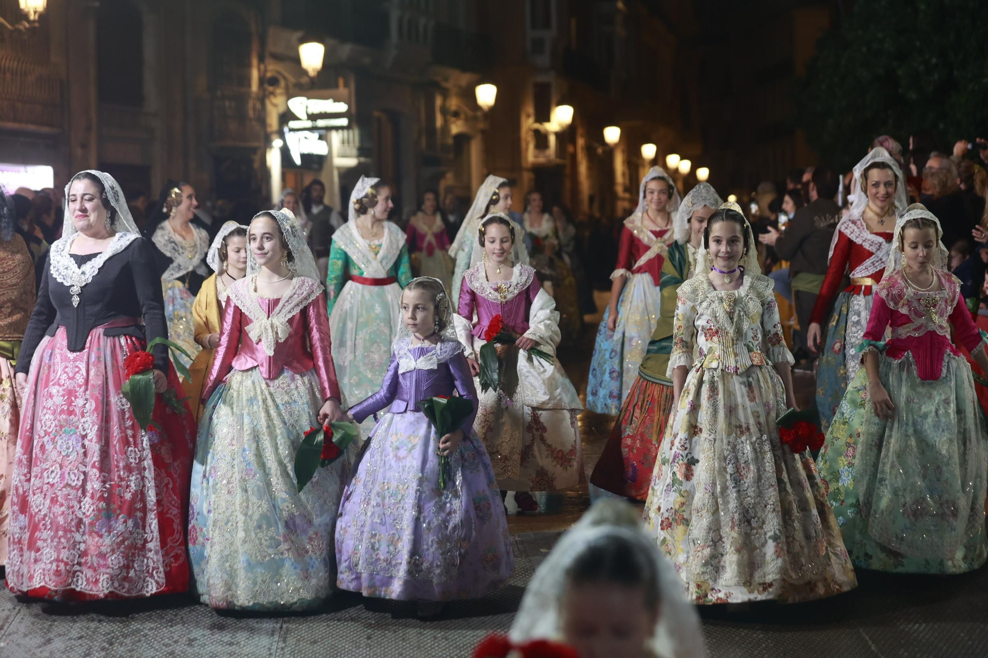 Búscate en la Ofrenda por la calle Quart (entre 22.00 y 23.00 horas)