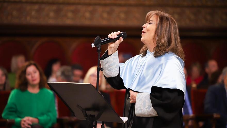 Maria del Mar Bonet ensalza el Mediterráneo en su &#039;honoris causa&#039; en la Universitat de Barcelona