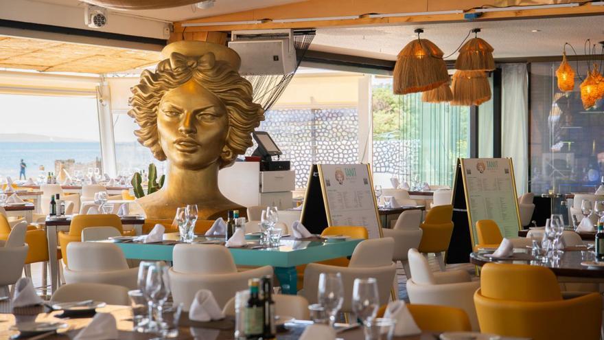 Tanit Beach Ibiza es uno de los enclaves más icónicos Platja d’en Bossa. | | FOTOS: TANIT