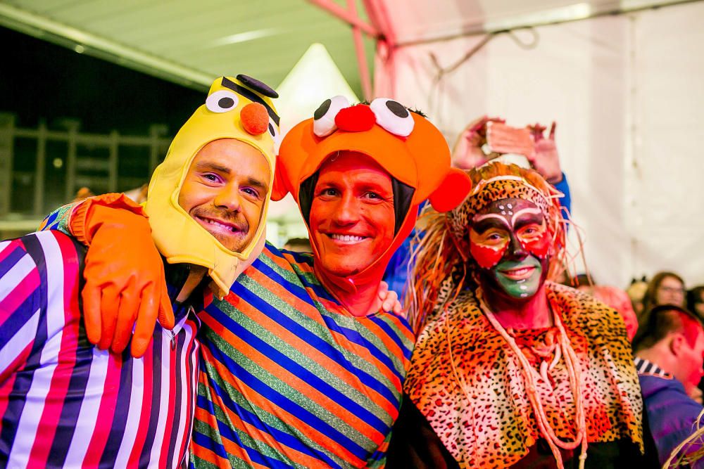 Búscate en las fotos del Carnaval en Benidorm