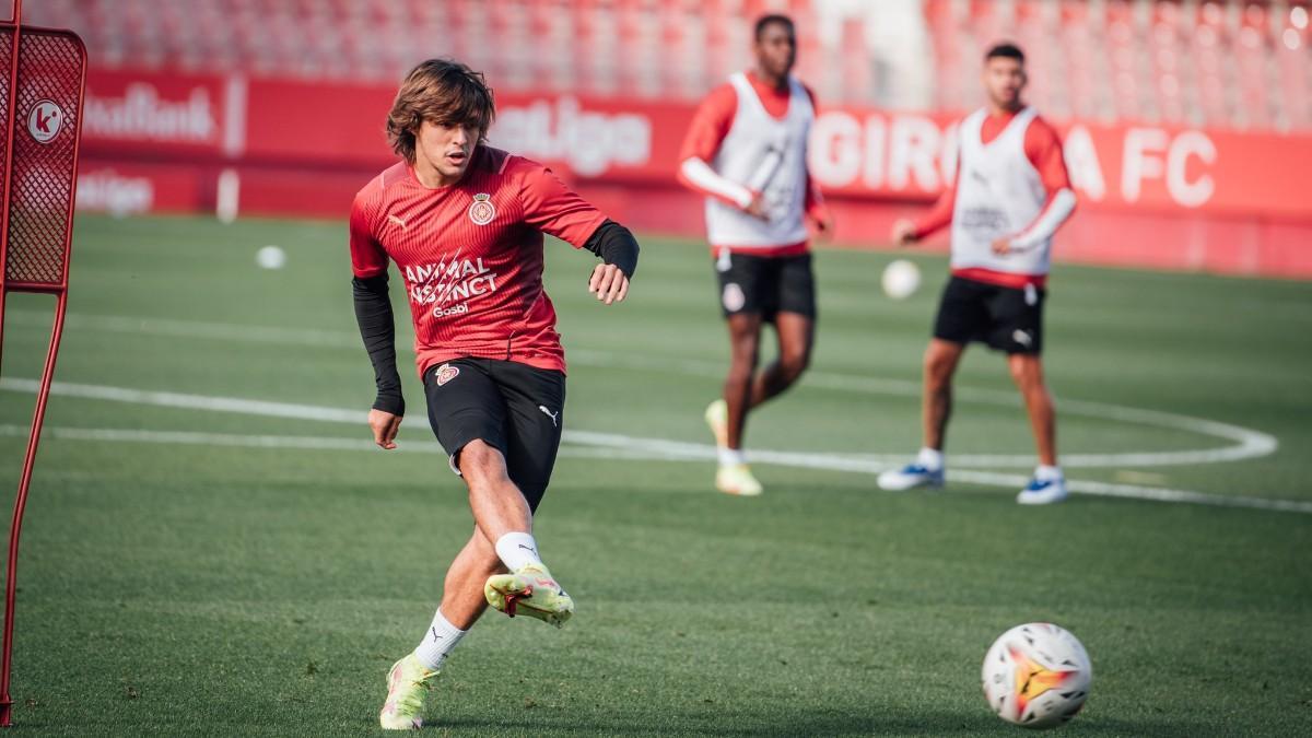 Pablo Moreno, durante un entrenamiento con el Girona