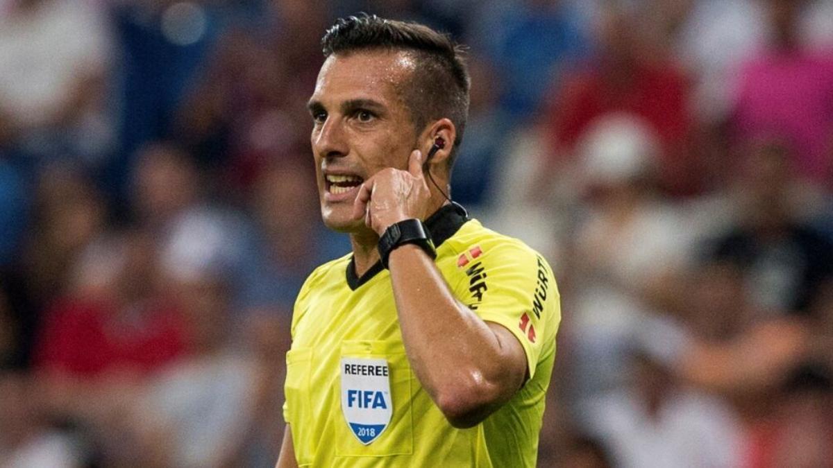 Estrada Fernández sobre el arbitraje español: "De puertas para fuera Walt Disney, de puertas para adentro, es de película de Torrente"