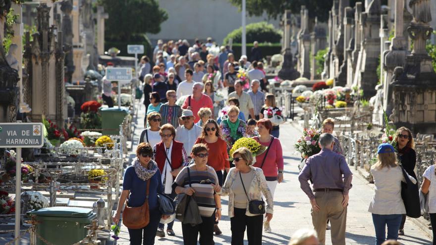 Todos los Santos en Mallorca: Consulta los horarios de visitas a los cementerios