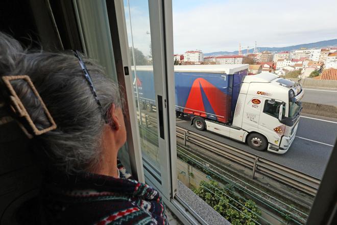 Miles de vecinos vigueses sufren el ruido de la AP-9