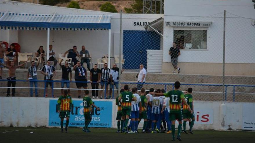 Castelló: «No nos pueden hacer ni el primer gol ni el segundo...»