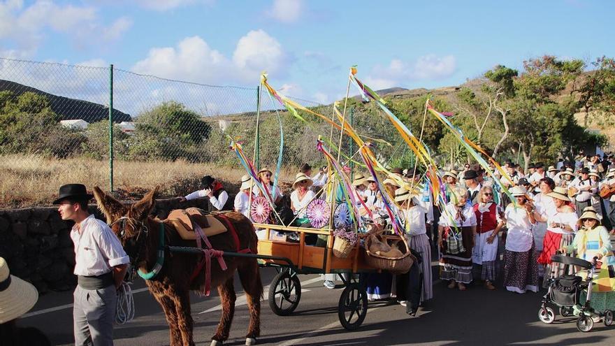 Romería de Uga: tradición y solidaridad en honor a San Isidro Labrador en Lanzarote