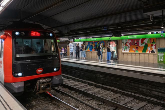 Estación de la L3 de Diagonal