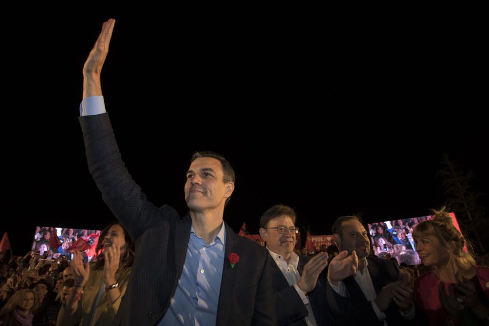 Cierre de campaña de Pedro Sánchez junto a Ximo Puig en Valéncia