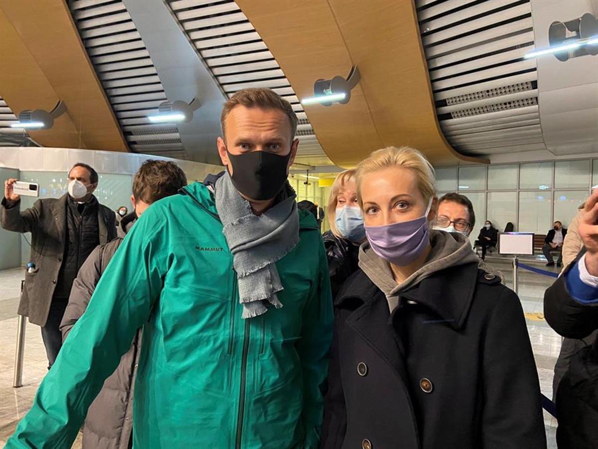 La dona de Navalni ha sortit de Rússia, segons un mitjà local