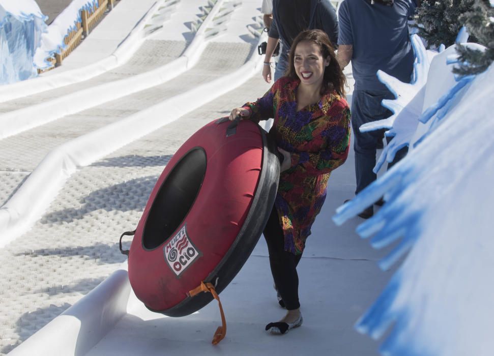 Inauguración del tobogán gigante en Santa Cruz de