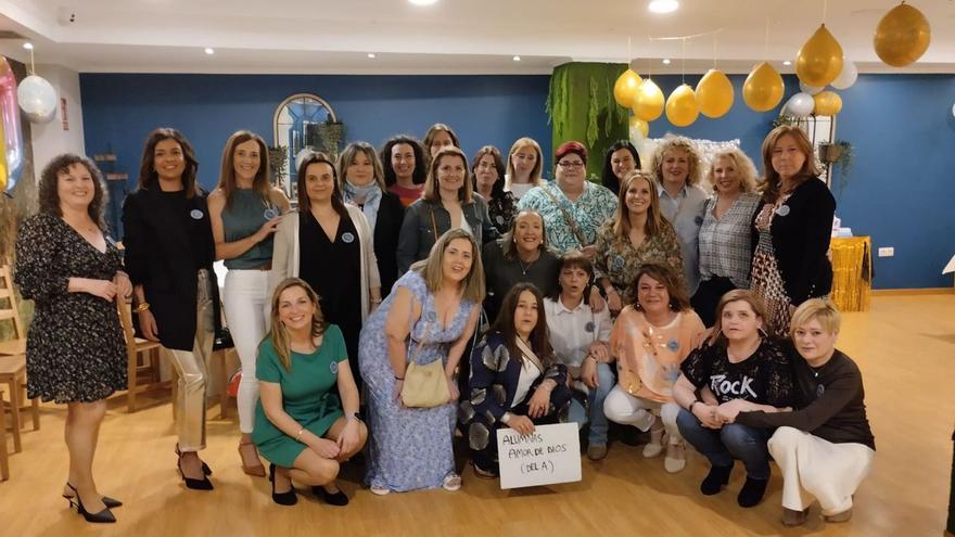 Las alumnas del Amor de Dios, &quot;cincuentañeras&quot; con reencuentro