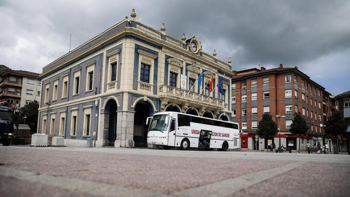 El ayuntamiento de Laviana.