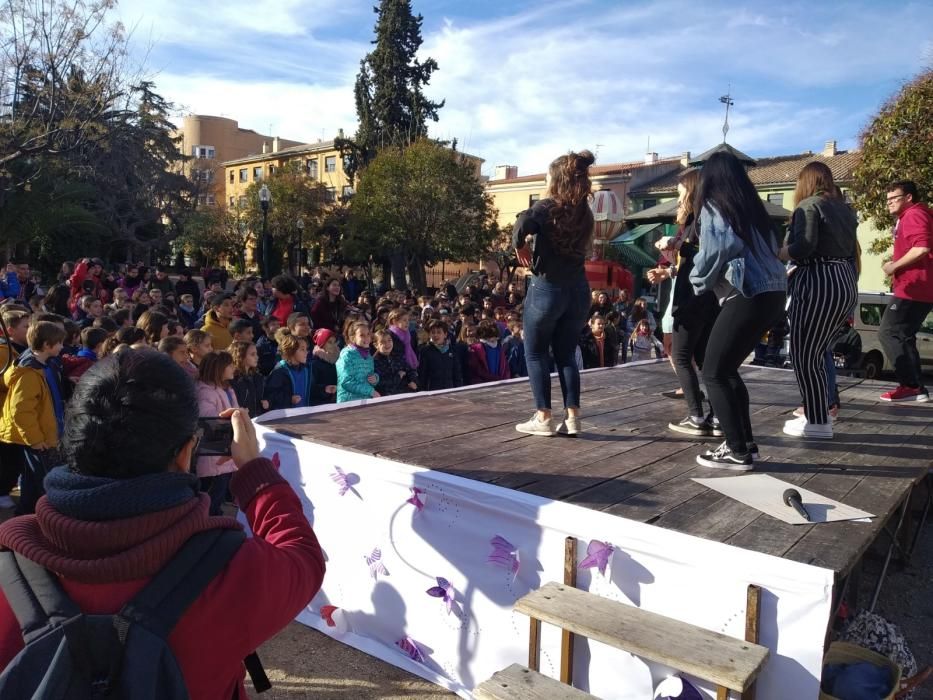 Celebración del Día de la Paz en Alcoy.