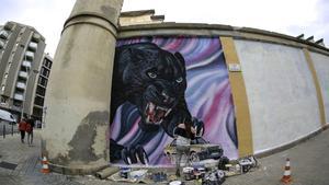 Barcelona ultima un canvi de model en la gestió dels murs legals per a grafiters