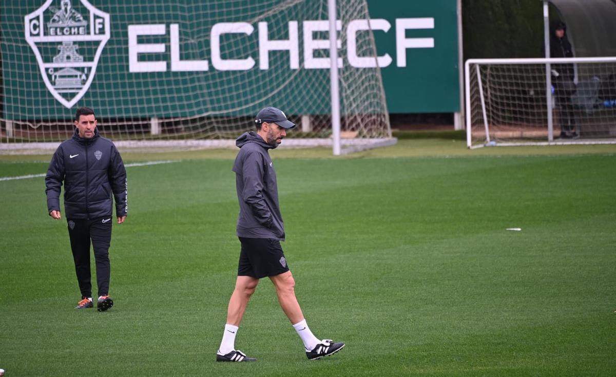 Entrenamiento del Elche previo al partido contra el Real Madrid