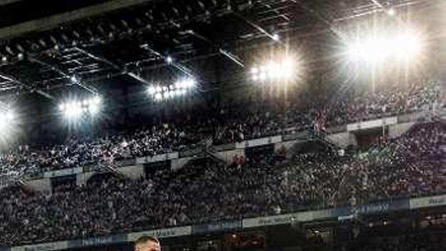 Benzema celebra el gol del empate.