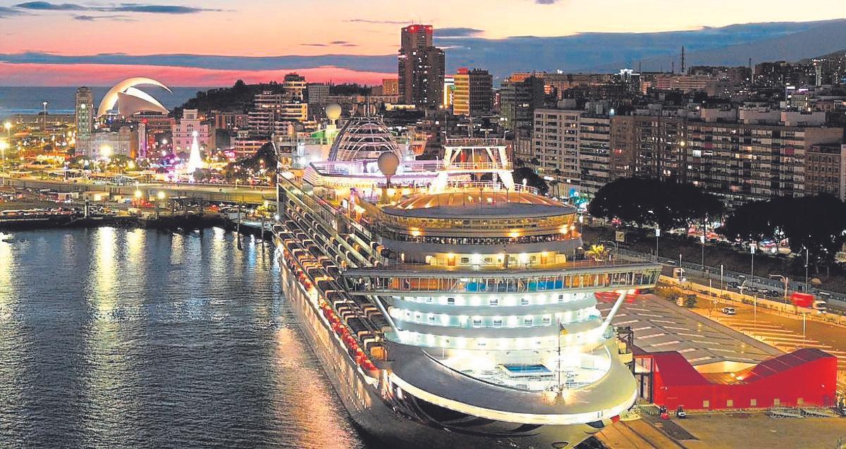 Crucero en el Puerto de Tenerife