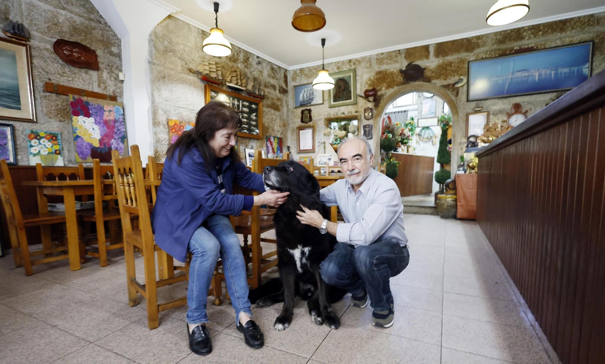 El histórico bar vigués Casa Roucos cerrará por la urbanización del Barrio do Cura