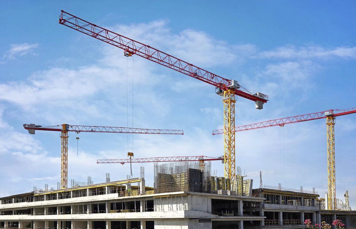 La construcción vive momentos de incertidumbre ante la subida de los precios de los materiales. | SHUTTERSTOCK