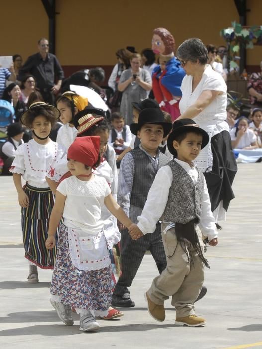 FIESTA DIA DE CANARIAS EN EL COLEGIO AGUADULCE