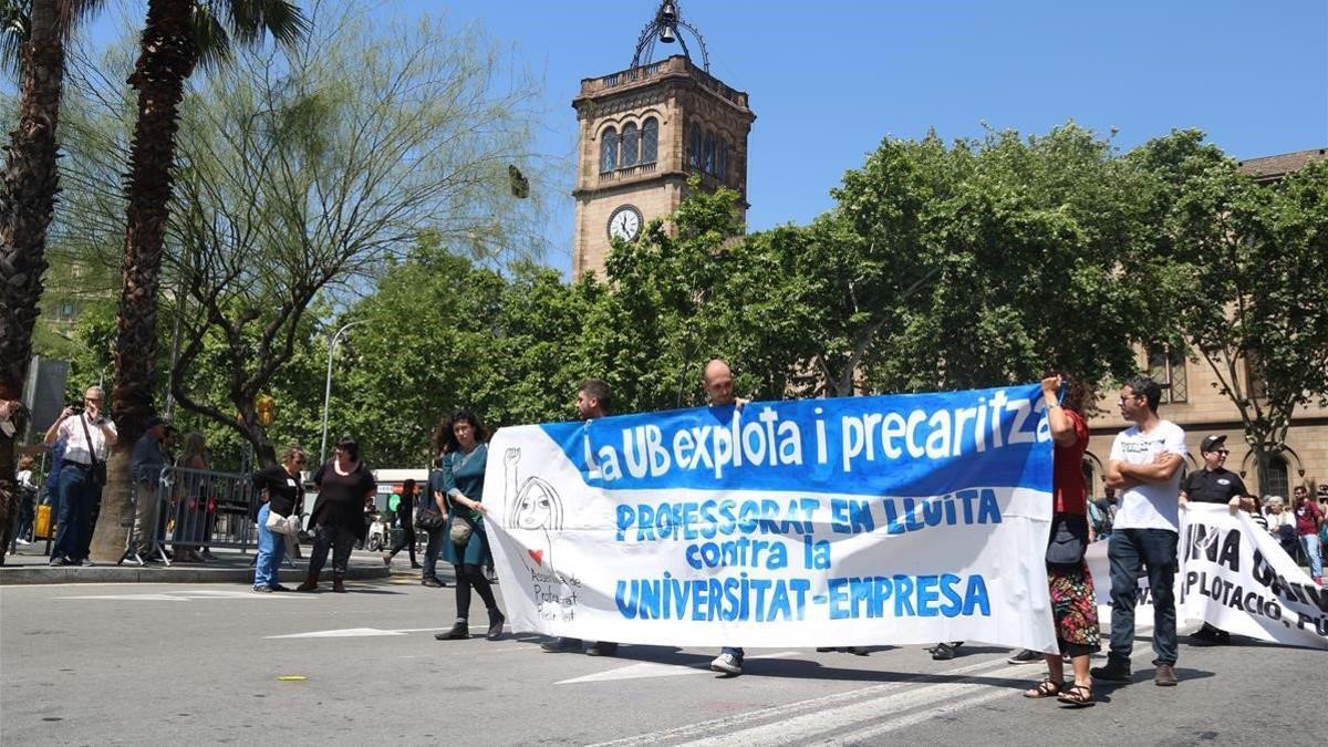 zentauroepp43470091 pla general d una de les pancartes de la manifestaci  de pro181022182421