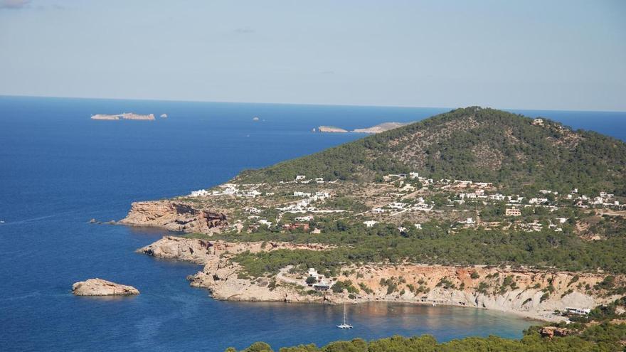 Unusual eviction in Ibiza: forced to leave his “wooden house”