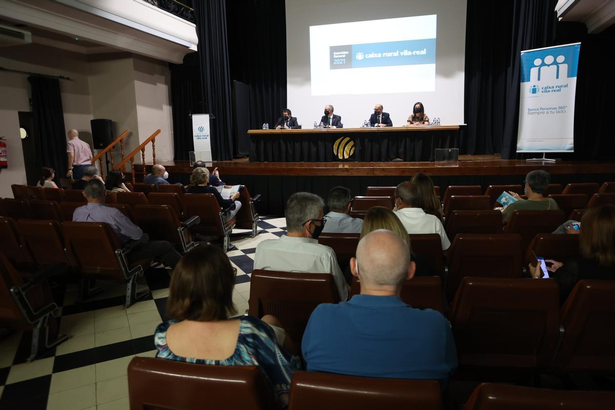 Imagen de archivo de una asamblea general de Caja Rural Vila-real