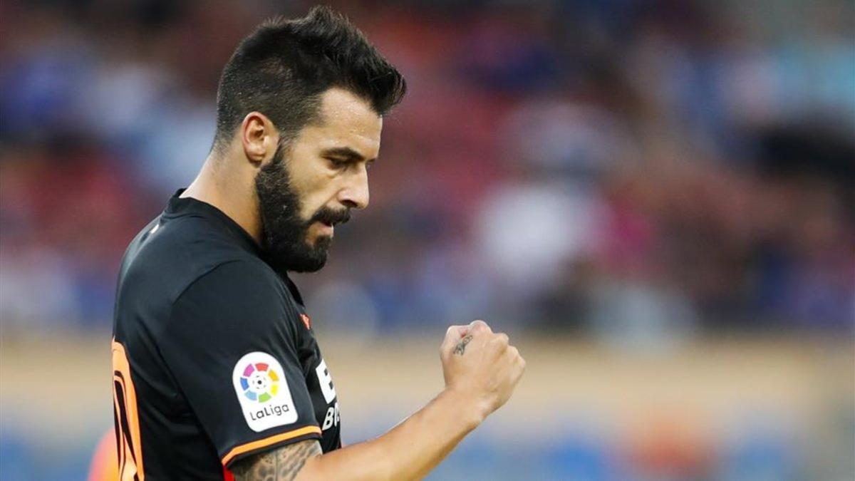 Álvaro Negredo, durante su periplo en el Valencia