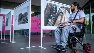 Un karateca canario planta cara al ELA en el tatami: "Una ola solidaria me ha ayudado a conseguir una silla adaptada para seguir entrenando"