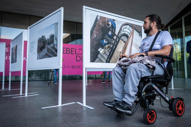 Inauguración de la exposición itinerante ‘ELA. Visiones íntimas'