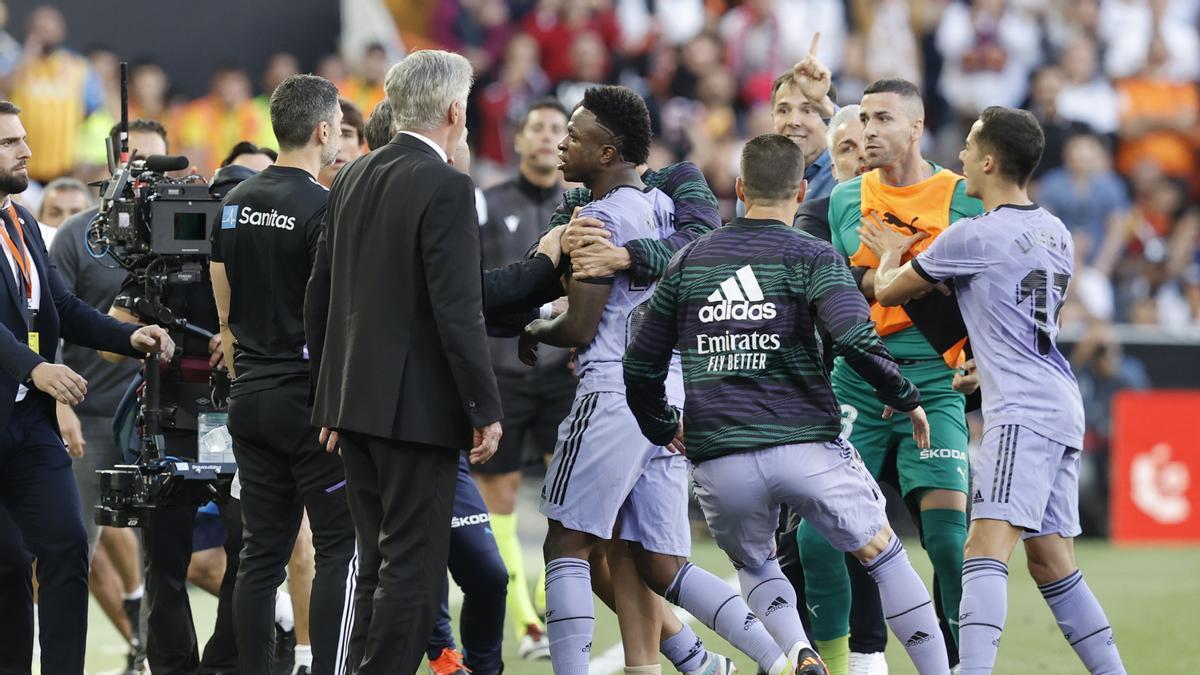 Vinícius tras ser expulsado de Mestalla por la agresión a Hugo Duro