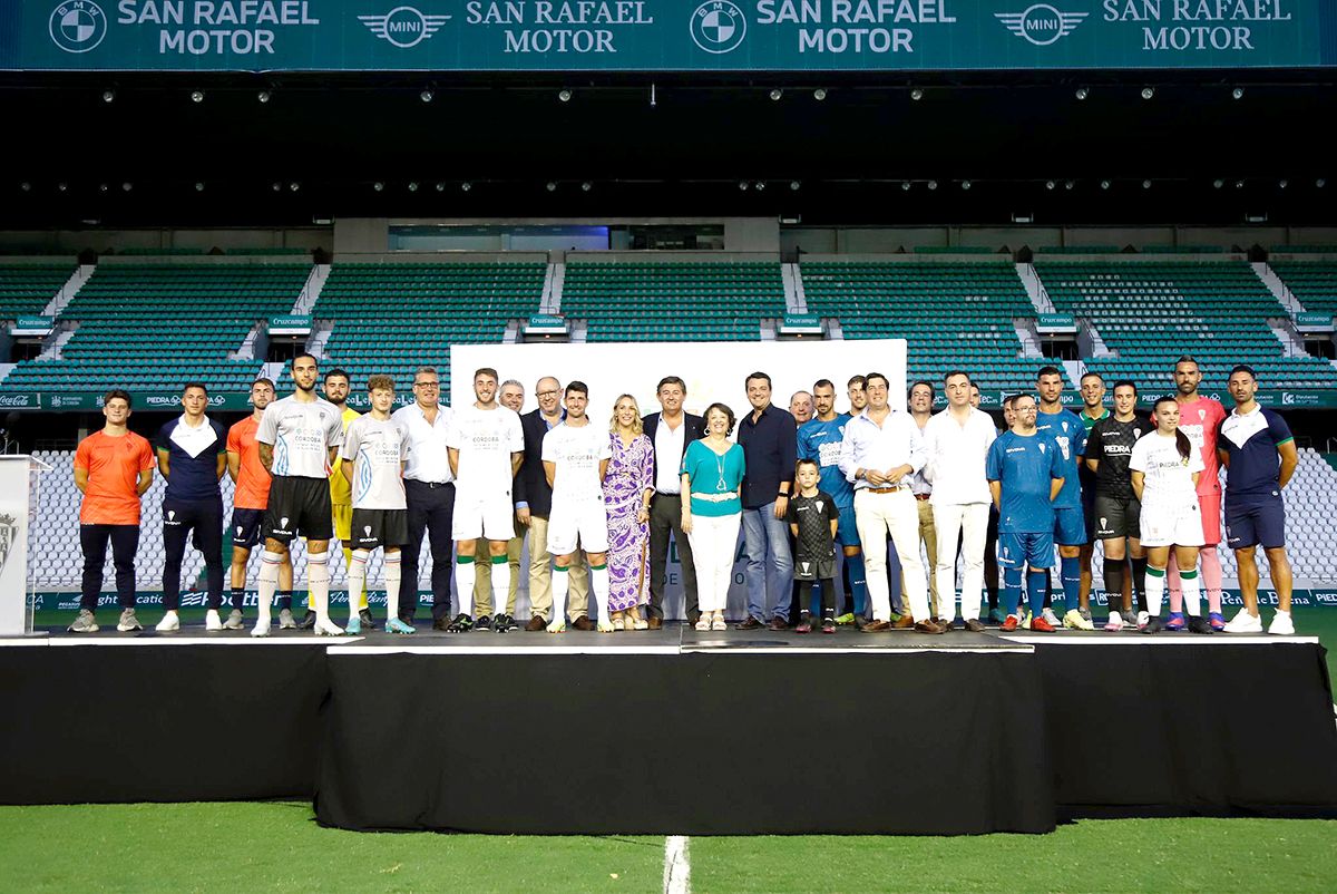 Las nuevas camisetas del Córdoba CF para su estreno en Primera Federación