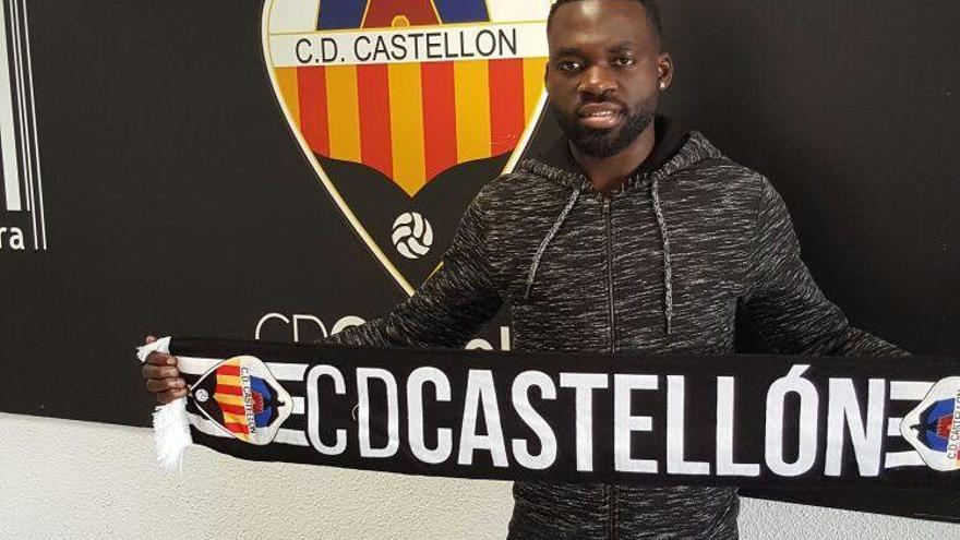 El CD Castellón ficha al mediocentro camerunés Clyde Essomba