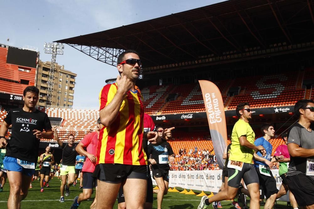 Búscate en la I Volta a Peu Fundación Valencia CF