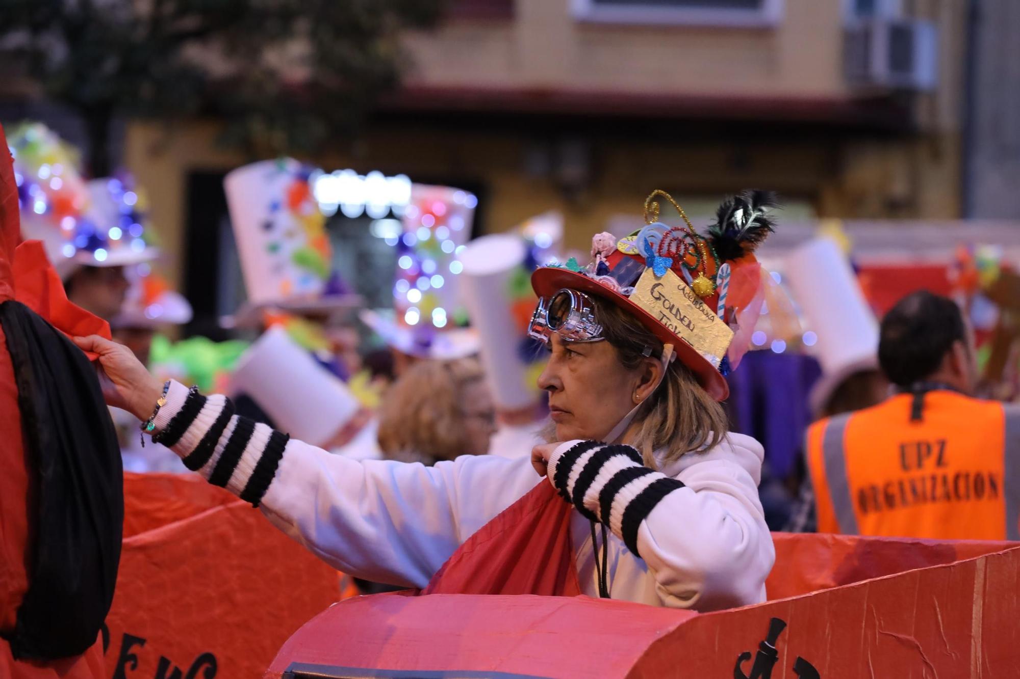 Gran ambiente de carnaval en las calles de Zaragoza